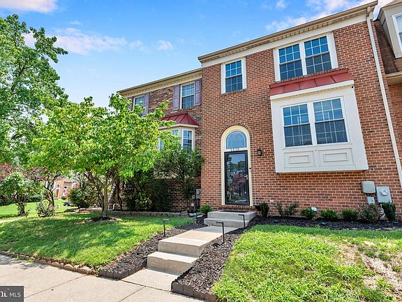 3rd image of 1315 Cox Cove Ct