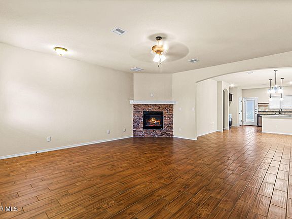 4th image of 14260 Russ Leach Ave