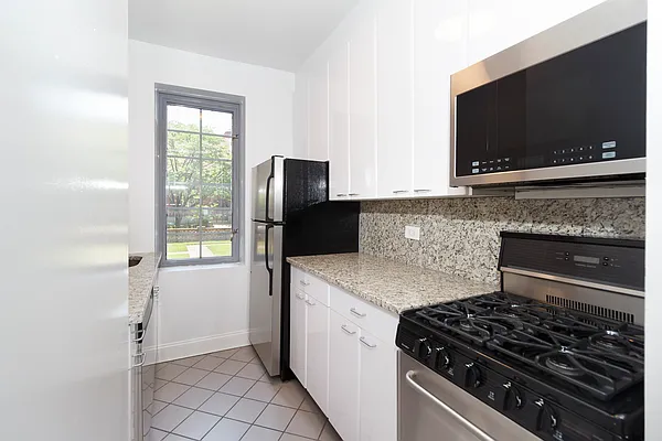 Rented by Siba Management Inc. | media 21