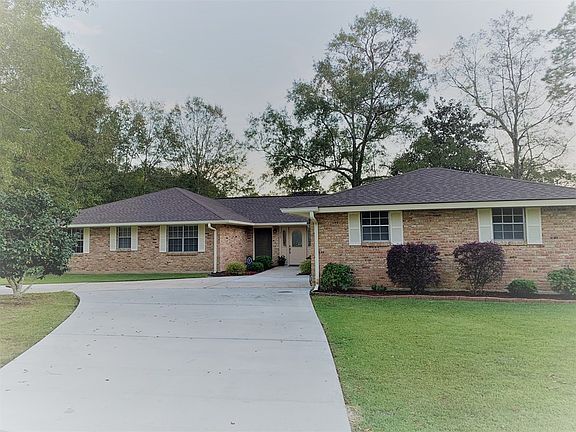 2nd image of 219 E Lakeshore Dr