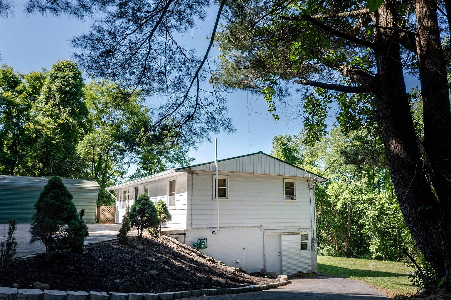 38 Ruby Dr photo 1