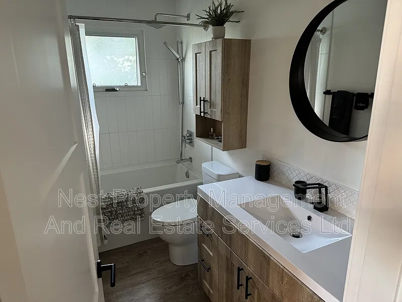2 bed, 1.0 bath, $2,195 — Photo 2