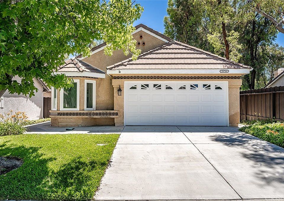 1st image of 26764 Pamela Dr