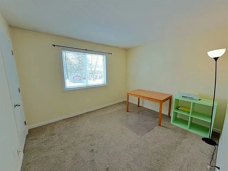 176 Maple Ave #7-21 — Photo 10