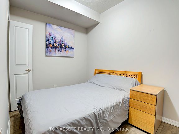 5th image of 75 Liberty St #2008
