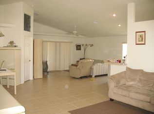 585 Cottonwood Rd, Sebastian, FL 32958