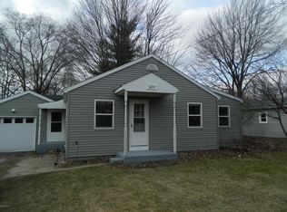 3675 Auburn Ave NE, Grand Rapids, MI 49525