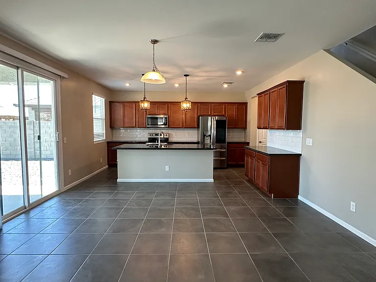 17851 W Daley Ln — Photo 2