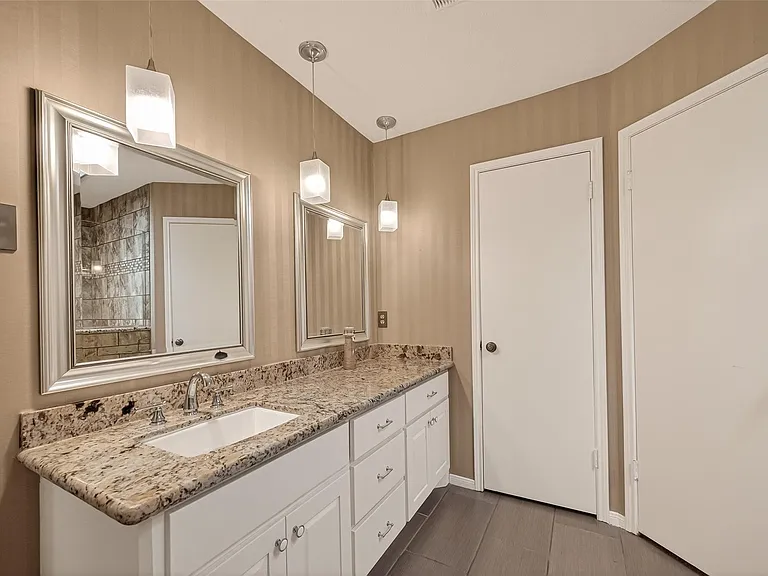 7527 N Hollow Cir — Photo 33
