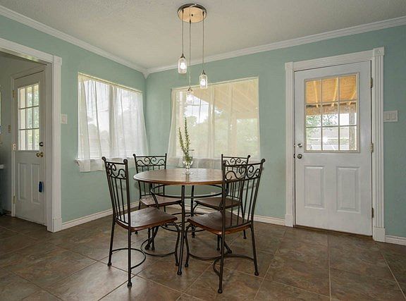 2nd image of 6230 Tulip Dr