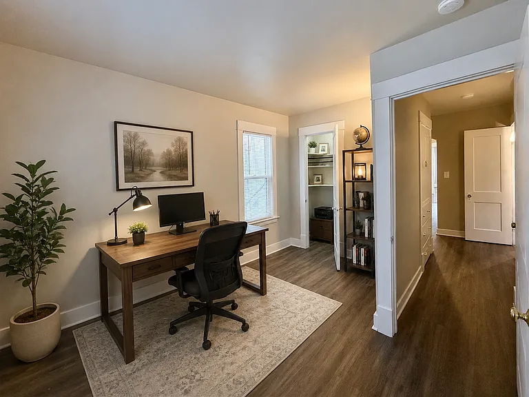 1013 Fremont Ave NW — Photo 8