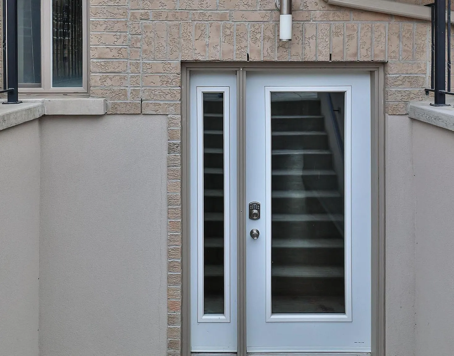 2 bed, $2,600 — Photo 2