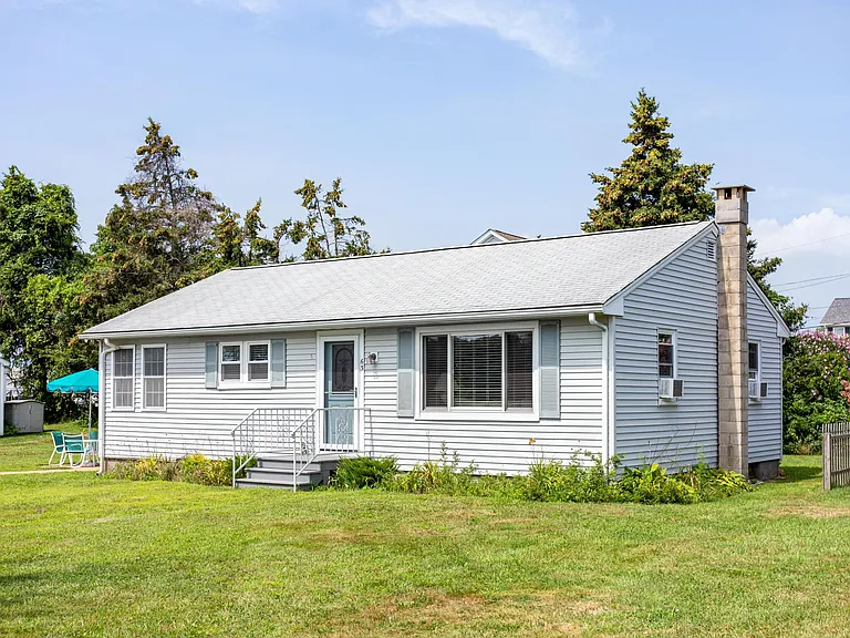 63 Sand Hill Cove Rd — Photo 1