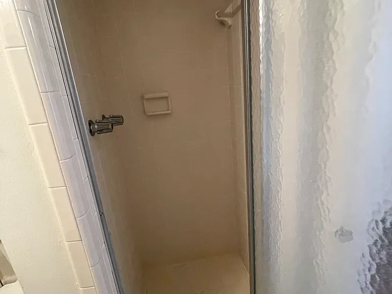 122 W Charlton Ln #F — Photo 24