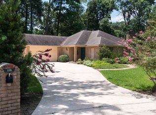 116 Pine Ct, Conroe, TX 77304