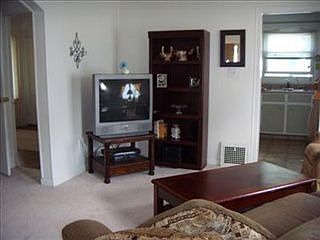 4th image of 2481 9th St