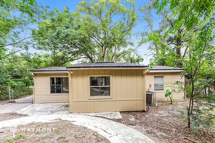 5453 Oak Forest Dr — Photo 14
