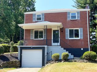 920 Elizabeth St, Pittsburgh, PA 15221