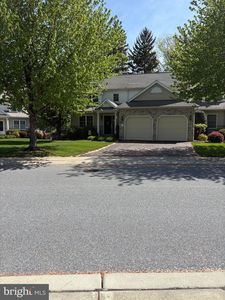 1833 Windsong Ln, Lancaster, PA, 17602