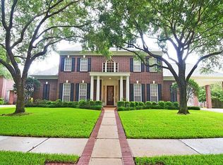 19 Martins Way, Sugar Land, TX 77479