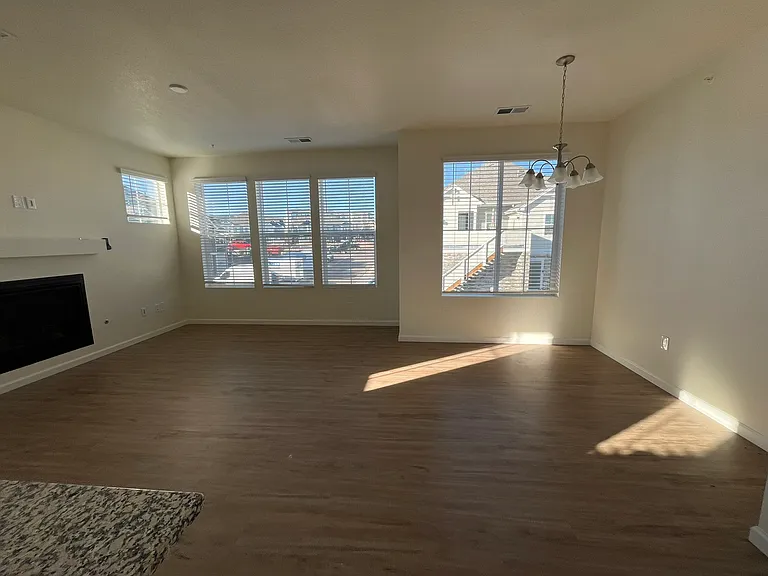 23703 E Ida Pl — Photo 3