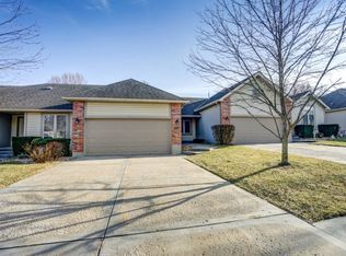 1009 NE 75th St, Gladstone, MO 64118