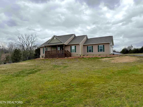 275 Red Bud Ln, Sevierville, TN 37876