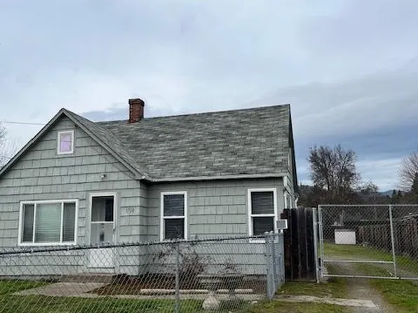 1720 SW Bridge St, Grants Pass, OR 97526