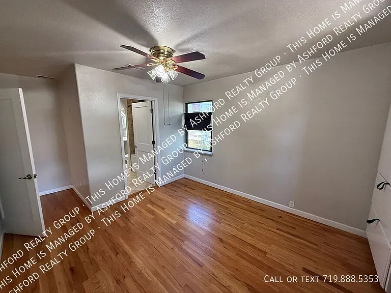 1220 E San Rafael St — Photo 8