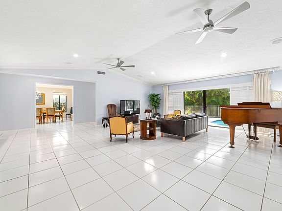 4th image of 2543 SW 23rd Cranbrook Place