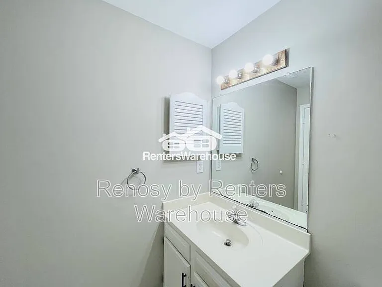 617 Lord Nelson Ct — Photo 29