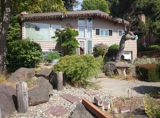 3232 56th Ave SW, Seattle, WA 98116