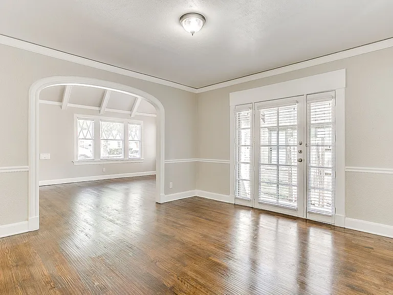 3257 Greene Ave #FULL — Photo 6