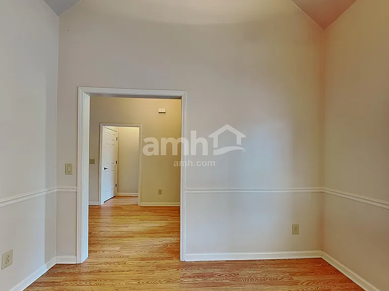 103 S High Ridge Dr — Photo 4