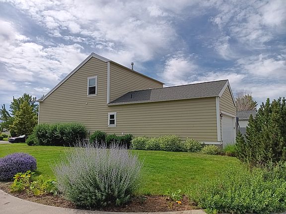 3rd image of 10474 S Ojibwa Ln