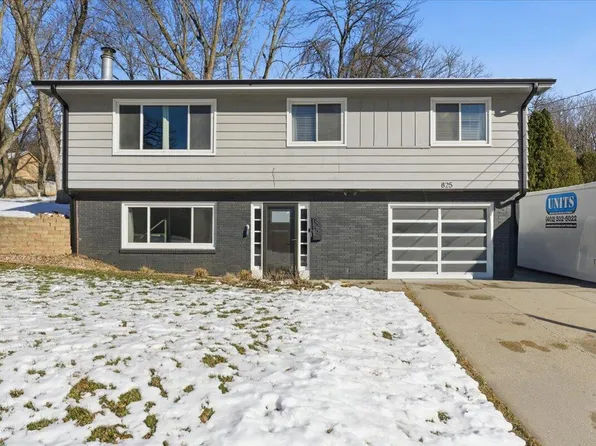 825 McKenzie Ave, Council Bluffs, IA 51503