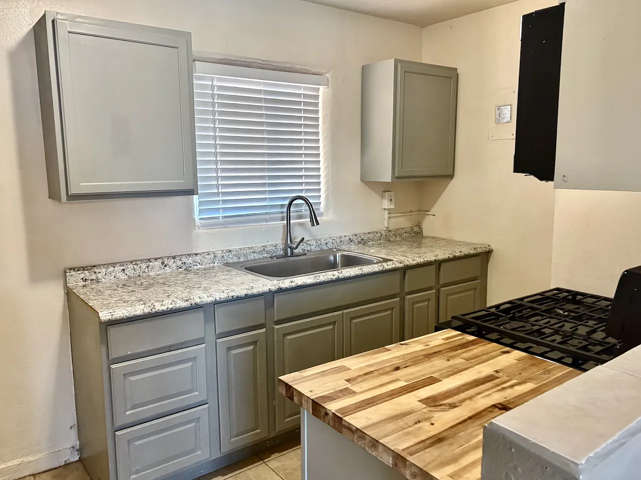 4404 2nd St NW - 10 — Photo 4