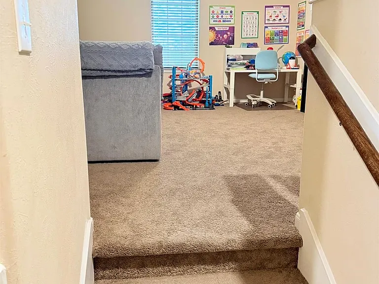 20703 Winghaven Dr — Photo 18