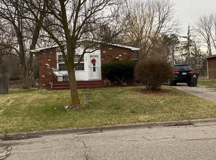 3090 La Salle Dr, Ann Arbor, MI