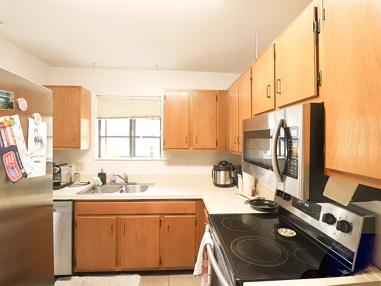 2300 SW 43rd St #C — Photo 12