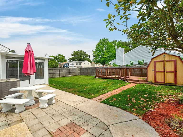 3200 Vermeer Dr #8 — Photo 30