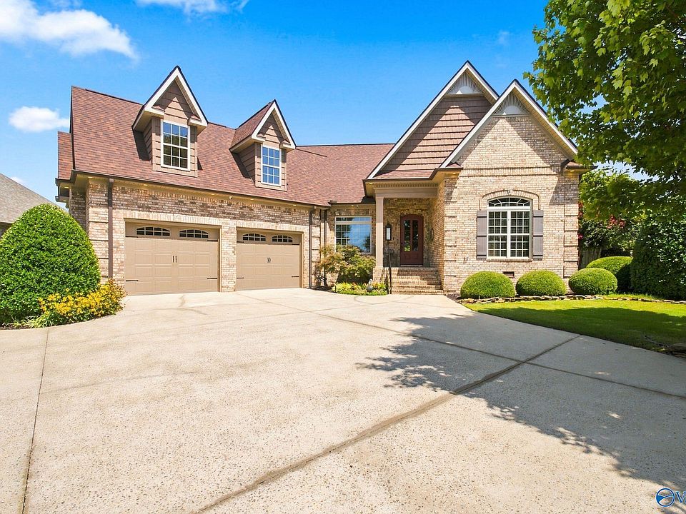 1st image of 12760 Brookhaven Cir