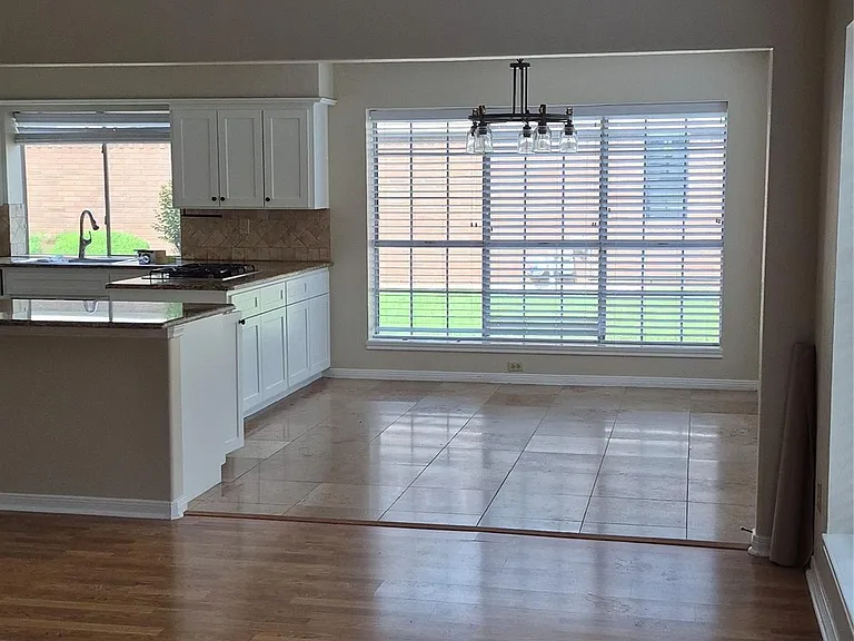 15214 Park Estates Ln — Photo 13