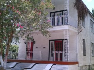 6 Fontainebleau Dr, New Orleans, LA 70125
