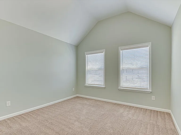 705 Navan Ln — Photo 44