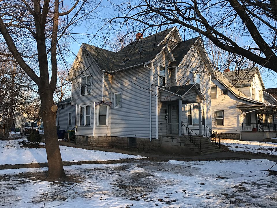 1st image of 122 S Ashland Ave