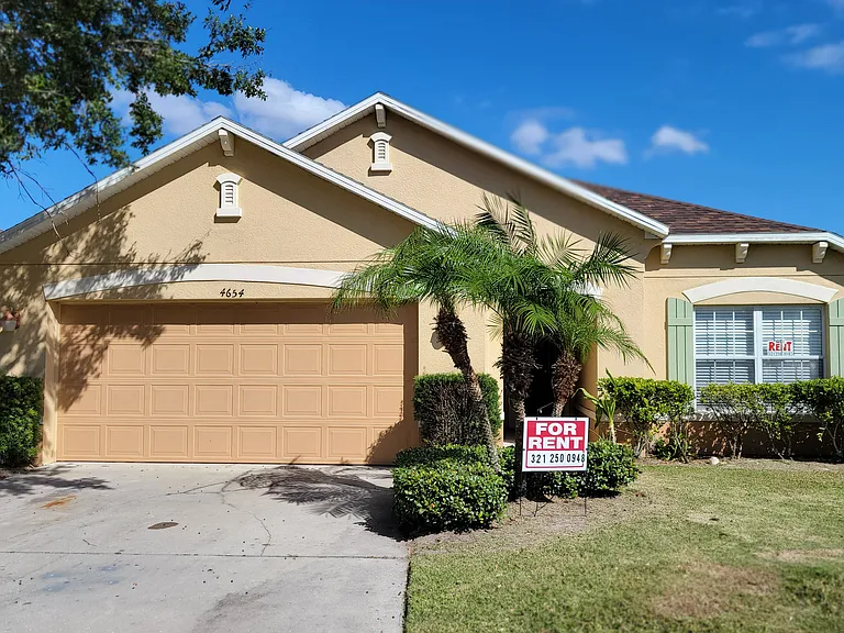 4654 Caverns Dr — Photo 1