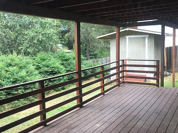 deck, backyard and tenant storage shed