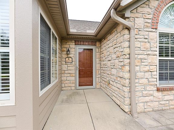 3rd image of 9177 Elizabeth Ln
