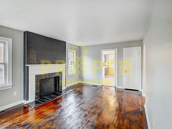 2nd image of 817 Huron Ave